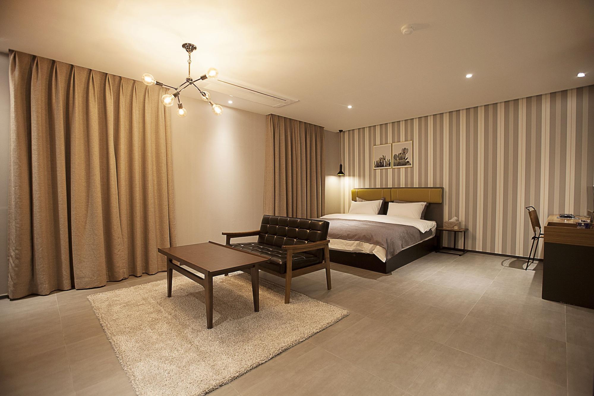 Brown Dot Hotel Changwon Luaran gambar