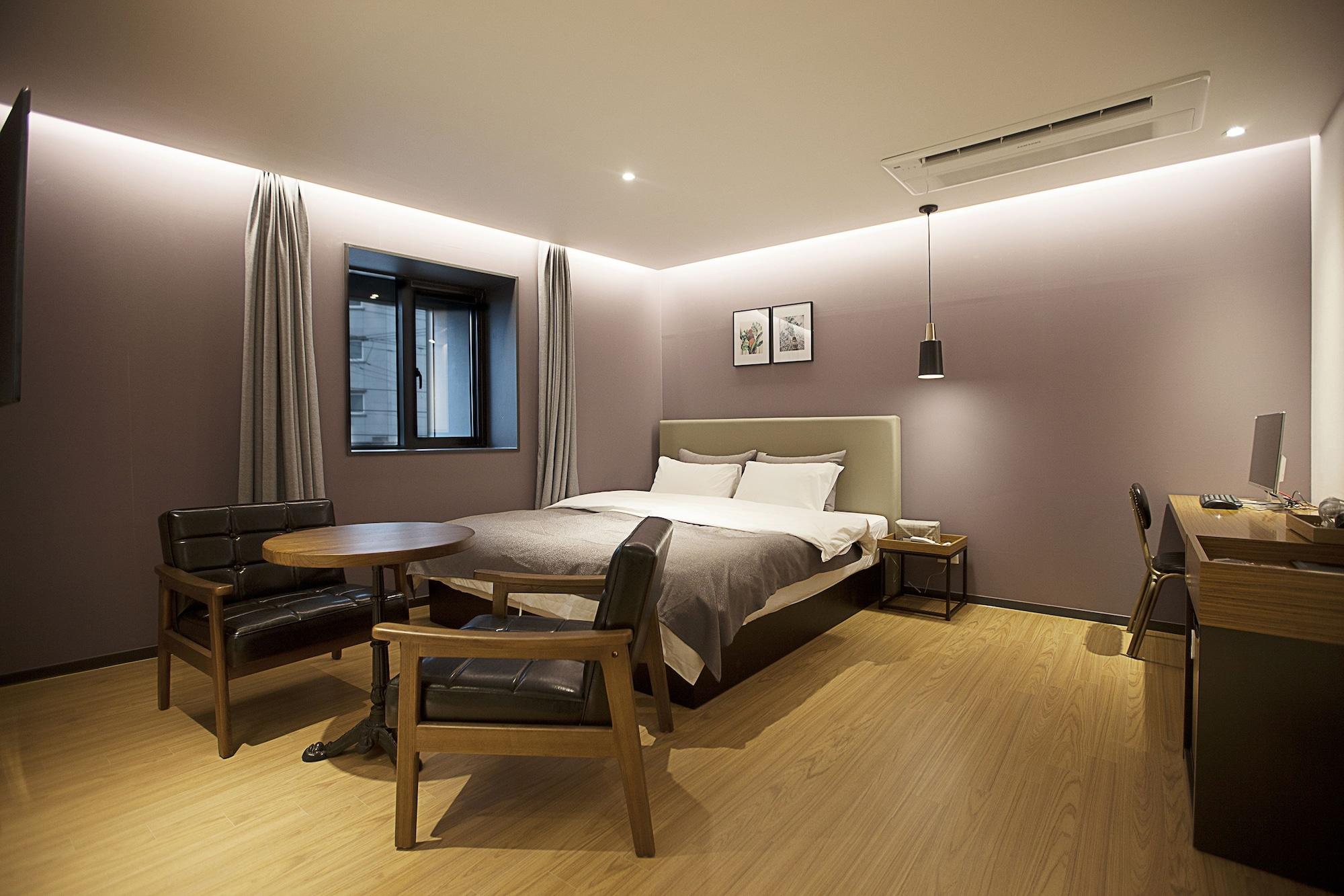Brown Dot Hotel Changwon Luaran gambar