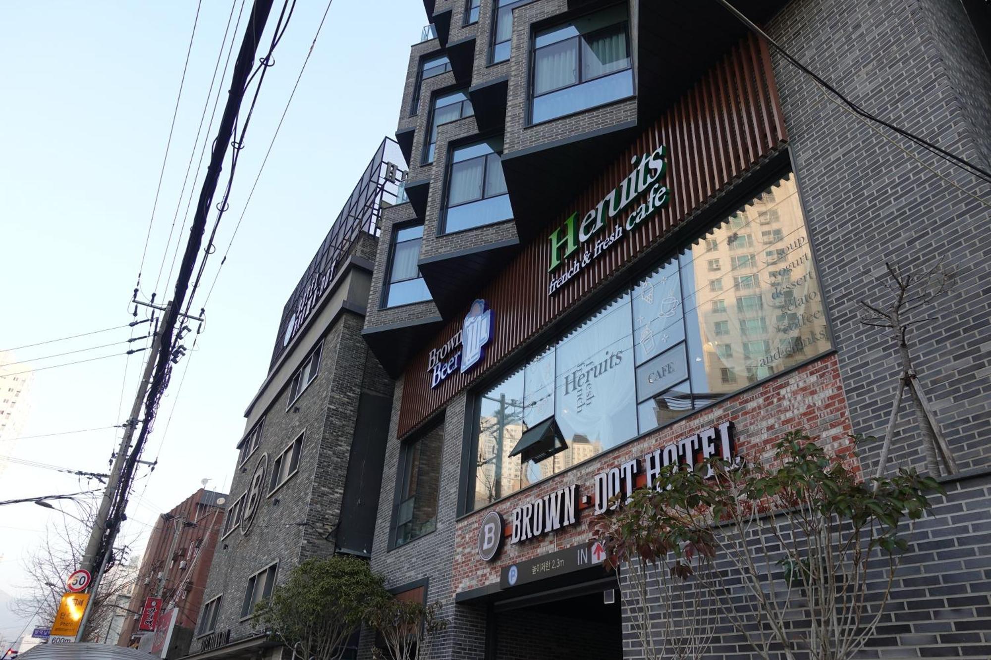 Brown Dot Hotel Changwon Luaran gambar