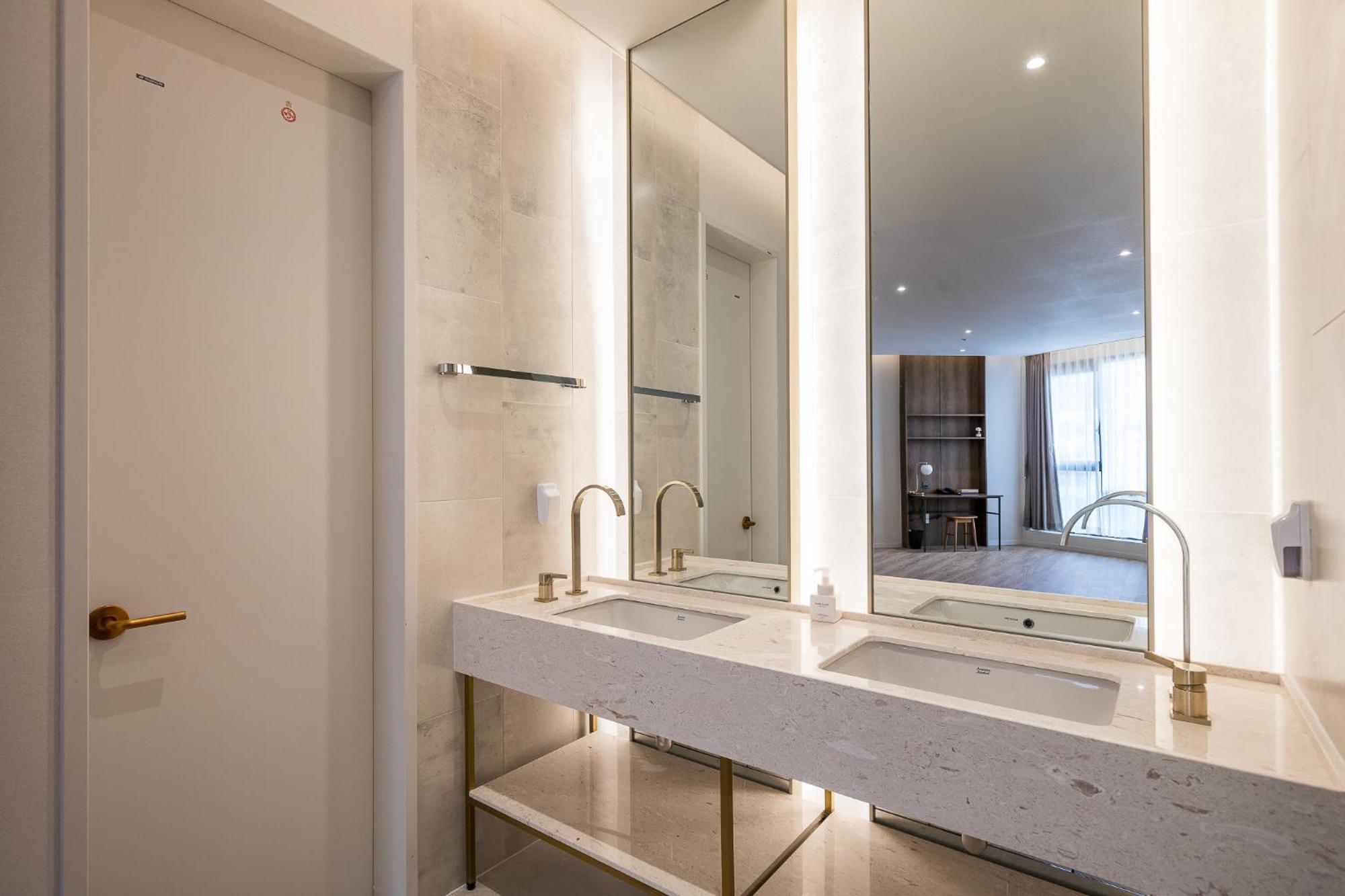 Brown Dot Hotel Changwon Luaran gambar