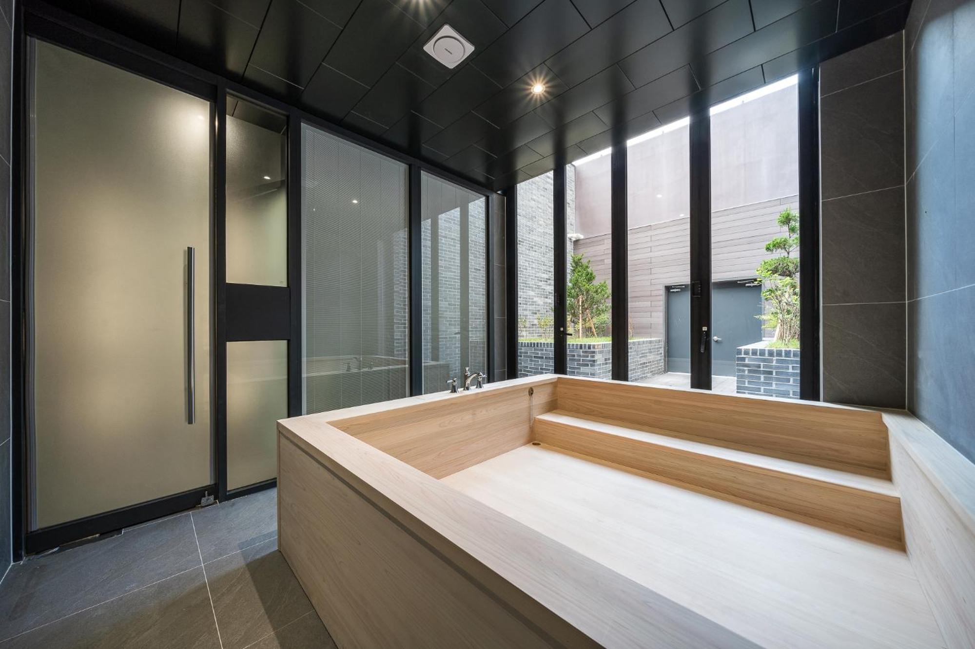 Brown Dot Hotel Changwon Luaran gambar